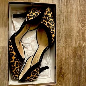 Life Stride cheetah pumps 8.5